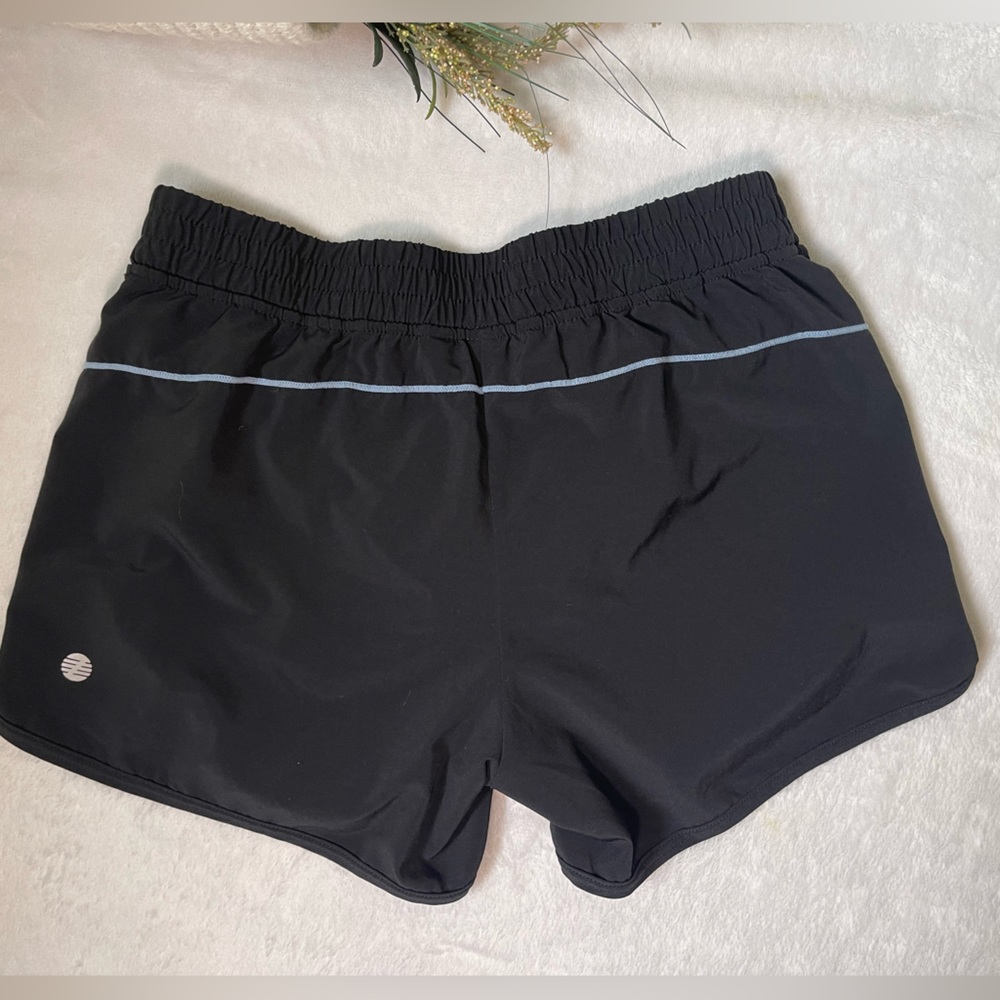 Z by Zella Freedom Running Shorts